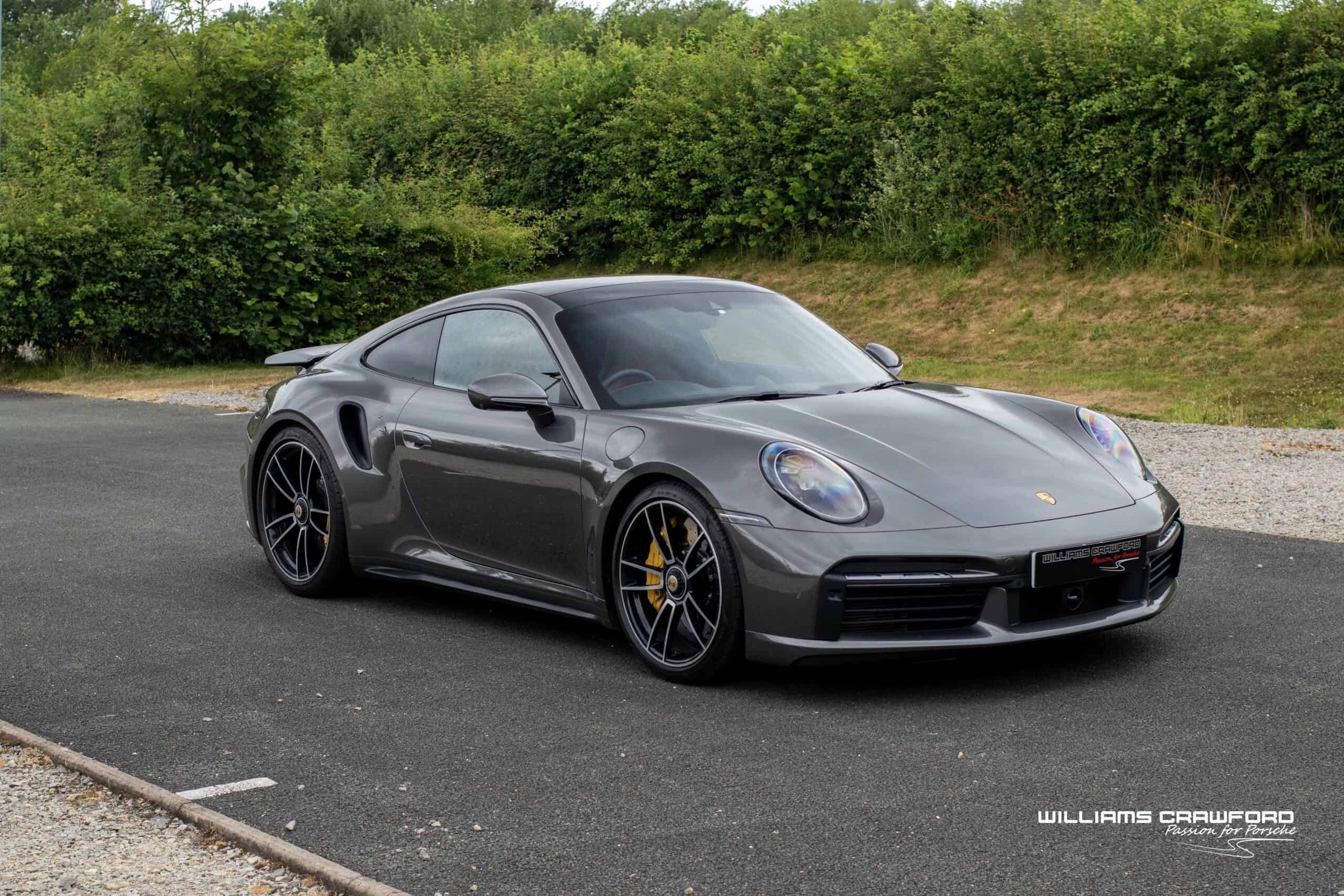 Porsche 911 • 2022